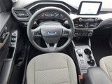 Used 2022 Ford Escape SE image 2