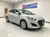 Used 2017 Hyundai Elantra GT image 2