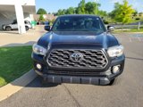 Used 2020 Toyota Tacoma TRD Off-Road image 2