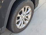 Used 2019 Jeep Cherokee Latitude w/ Cold Weather Group image 4