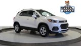 Used 2022 Chevrolet Trax LT w/ LT Convenience Package image 2