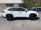 Used 2022 Toyota RAV4 XLE image 2