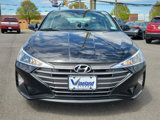 Used 2020 Hyundai Elantra SE w/ Winter Weather Package image 2