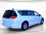 Used 2023 Chrysler Voyager LX image 3