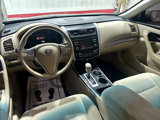 Used 2013 Nissan Altima 2.5 SV image 3