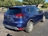 Used 2018 Nissan Rogue SV image 3