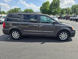 Used 2016 Chrysler Town & Country Touring w/ Driver Convenience Group image 5