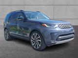 Used 2025 Land Rover Discovery S image 3