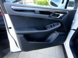 Used 2024 Porsche Macan image 5