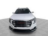 Used 2023 GMC Terrain SLT image 3