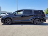 Used 2023 Toyota Sienna XSE image 3