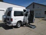 Used 2011 Ford E-150 and Econoline 150 XLT w/ Premium Van Group image 4