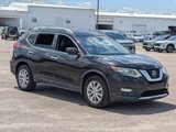 Used 2018 Nissan Rogue SV image 3