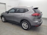 Used 2017 Nissan Rogue SV image 3