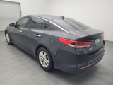 Used 2016 Kia Optima LX w/ LX Convenience Package image 3