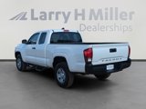 Used 2022 Toyota Tacoma SR image 3