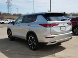 Used 2023 Mitsubishi Outlander SE image 5