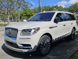 Used 2019 Lincoln Navigator Reserve image 2