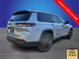 Used 2023 Jeep Grand Cherokee L Laredo image 4