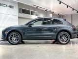 Certified 2025 Porsche Macan image 2