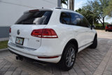 Used 2015 Volkswagen Touareg TDI image 6