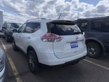 Used 2015 Nissan Rogue SL w/ SL Premium Package image 2