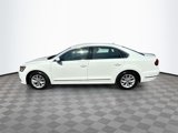 Used 2017 Volkswagen Passat 1.8T S image 5