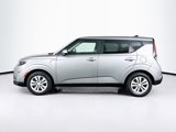 Used 2023 Kia Soul LX image 4