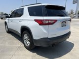 Used 2019 Chevrolet Traverse LT image 3