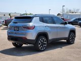 Used 2017 Jeep Compass Limited image 3