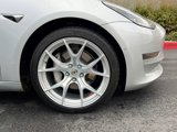 Used 2018 Tesla Model 3 Long Range image 4