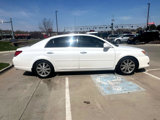 Used 2010 Toyota Avalon XL image 4