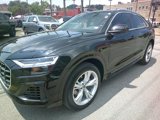 Used 2022 Audi Q8 Premium image 3