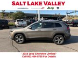 Used 2019 Jeep Cherokee Limited w/ Luxury Group image 4