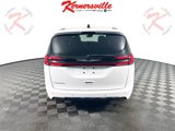 Used 2023 Chrysler Pacifica Touring image 6