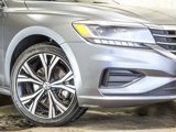 Used 2022 Volkswagen Passat 2.0T SE image 4