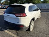 Used 2014 Jeep Cherokee Latitude image 2