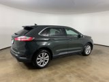 Used 2022 Ford Edge Titanium image 5