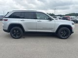 New 2025 Jeep Grand Cherokee Altitude image 2