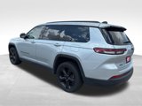Used 2023 Jeep Grand Cherokee L Laredo image 3