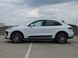 Certified 2025 Porsche Macan image 2