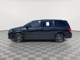 Used 2017 Dodge Grand Caravan GT image 2
