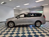 Used 2020 Chrysler Pacifica Limited image 4