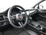 Certified 2025 Porsche Macan image 4