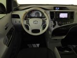 Used 2014 Toyota Sienna SE image 5