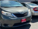 Used 2013 Toyota Sienna LE image 4