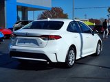 Used 2022 Toyota Corolla LE image 3