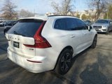 Used 2022 Volvo XC60 B5 Momentum w/ Climate Package image 4