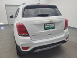 Used 2019 Chevrolet Trax LT w/ LT Convenience Package image 6