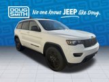 Used 2019 Jeep Grand Cherokee Laredo image 4